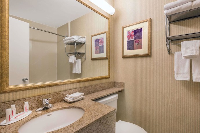 Imagen de la habitación del Hotel Days Inn By Wyndham Rutland/killington Area. Foto 6