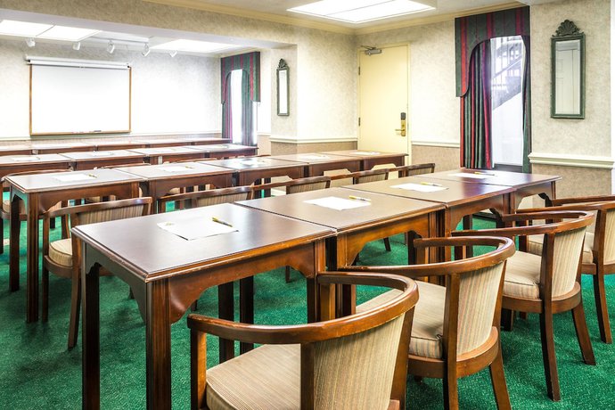 Imagen de los interiores del Hotel Days Inn By Wyndham Salem, Salem. Foto 12