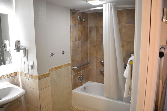 Imagen de la habitación del Hotel Days Inn By Wyndham San Antonio Alamo/riverwalk. Foto 8