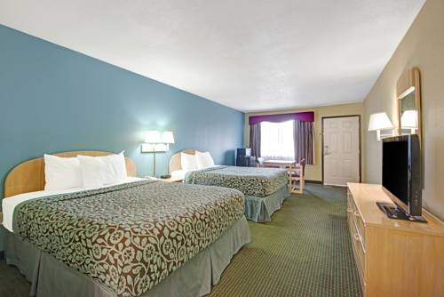 Imagen de la habitación del Hotel Days Inn By Wyndham San Antonio Near Fiesta Park. Foto 10