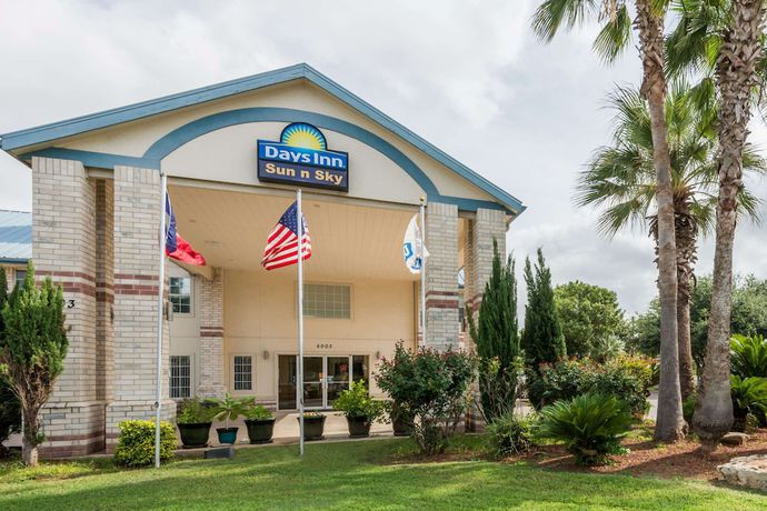 Imagen general del Hotel Days Inn By Wyndham San Antonio Southeast/frost Bank Center. Foto 1