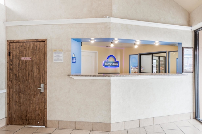 Imagen de los interiores del Hotel Days Inn By Wyndham San Antonio Splashtown/att Center. Foto 13