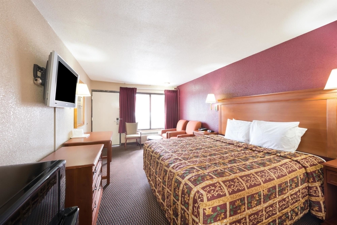 Imagen de la habitación del Hotel Days Inn By Wyndham San Antonio Splashtown/att Center. Foto 8