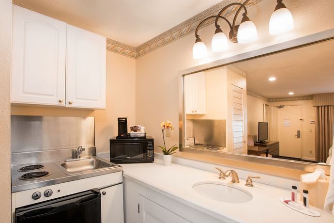 Imagen de la habitación del Hotel Days Inn By Wyndham San Diego Circle. Foto 10