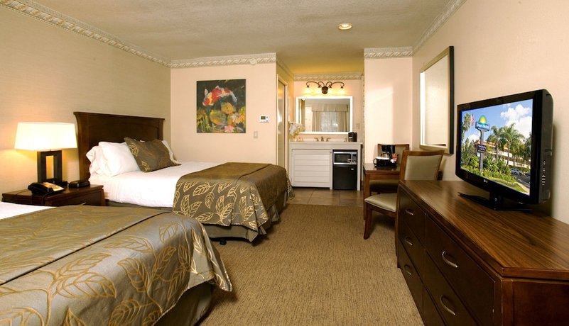 Imagen de la habitación del Hotel Days Inn By Wyndham San Diego Circle. Foto 13