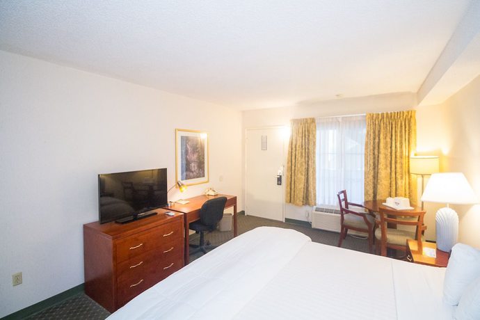 Imagen de la habitación del Hotel Days Inn By Wyndham San Diego/downtown/convention Center. Foto 16