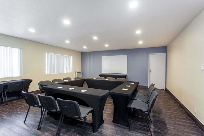Imagen de los interiores del Hotel Days Inn By Wyndham San Diego-east/el Cajon. Foto 14