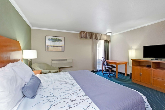Imagen de la habitación del Hotel Days Inn By Wyndham San Jose. Foto 7