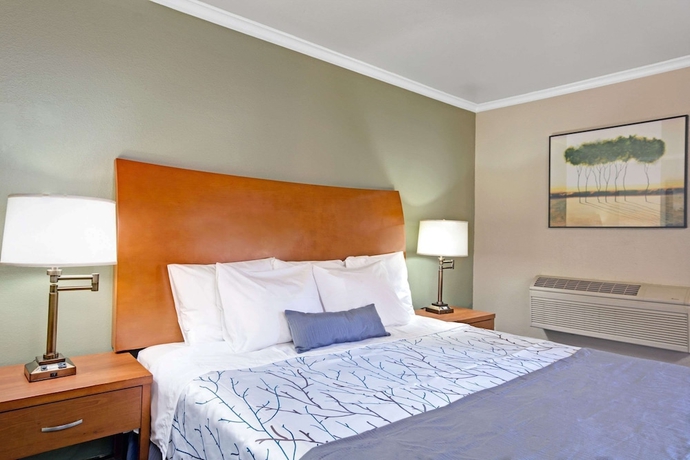 Imagen de la habitación del Hotel Days Inn By Wyndham San Jose. Foto 9