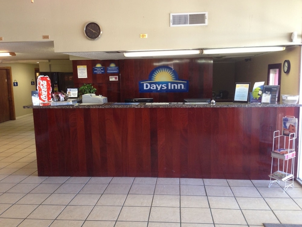 Imagen de los interiores del Hotel Days Inn By Wyndham Santa Fe New Mexico. Foto 19