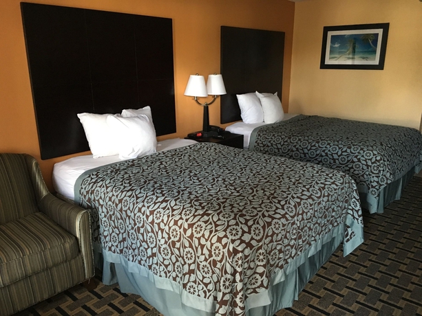 Imagen de la habitación del Hotel Days Inn By Wyndham Sarasota Bay. Foto 5