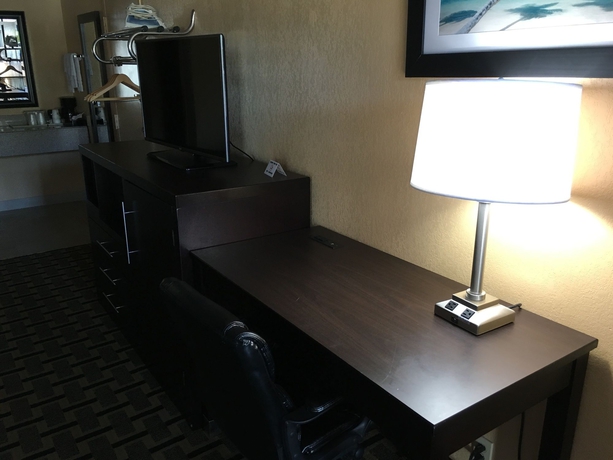 Imagen de la habitación del Hotel Days Inn By Wyndham Sarasota Bay. Foto 6