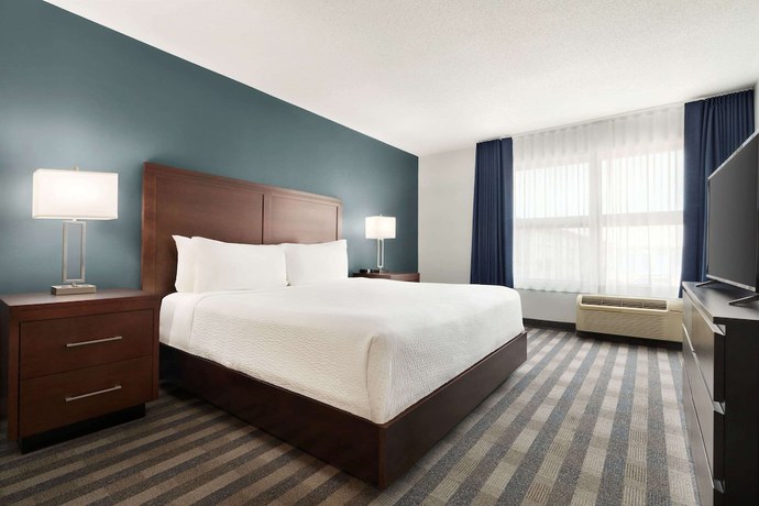 Imagen de la habitación del Hotel Days Inn By Wyndham Sarnia Harbourfront. Foto 6