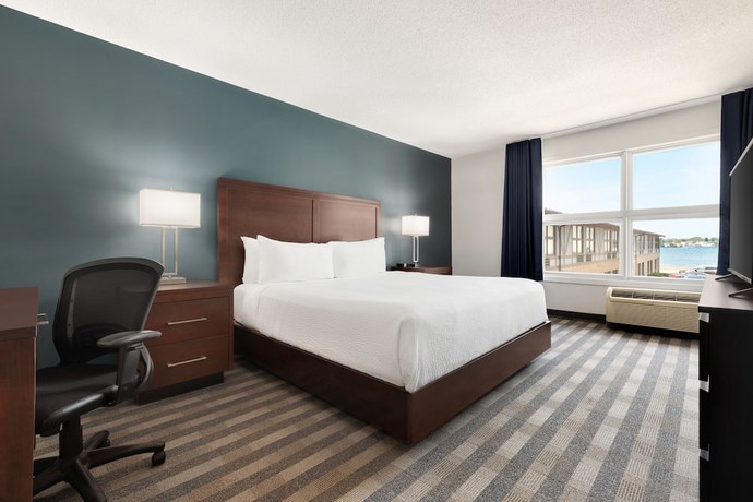 Imagen de la habitación del Hotel Days Inn By Wyndham Sarnia Harbourfront. Foto 12