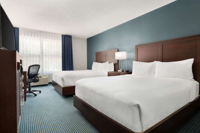 Imagen de la habitación del Hotel Days Inn By Wyndham Sarnia Harbourfront. Foto 17