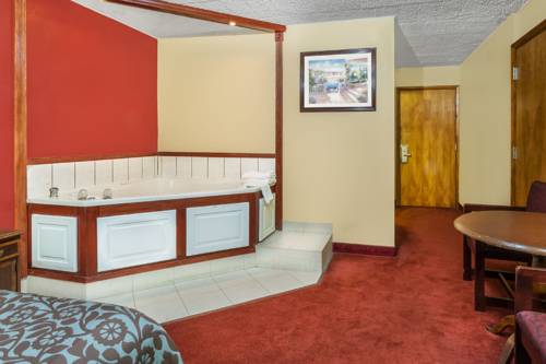 Imagen de la habitación del Hotel Days Inn By Wyndham Scranton Pa. Foto 3