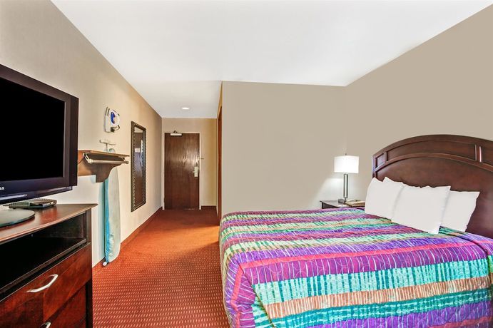 Imagen de la habitación del Hotel Days Inn By Wyndham Seattle Aurora. Foto 10