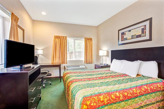 Imagen de la habitación del Hotel Days Inn By Wyndham Seattle Aurora. Foto 14