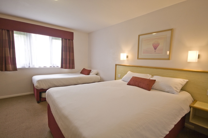 Imagen de la habitación del Hotel Days Inn By Wyndham Sedgemoor M5. Foto 13