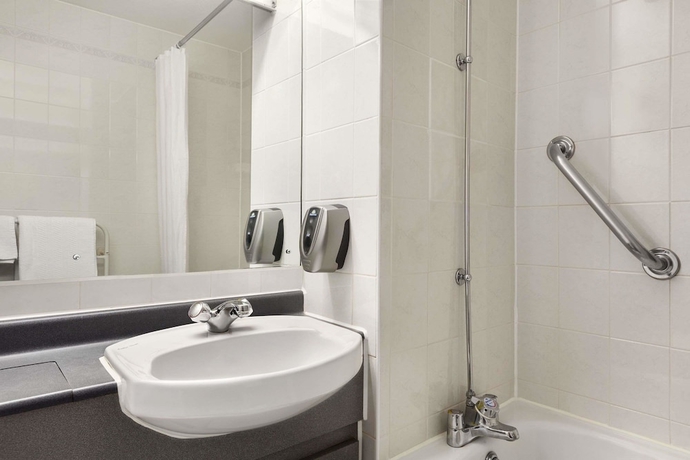 Imagen de la habitación del Hotel Days Inn By Wyndham Sevenoaks Clacket Lane. Foto 13