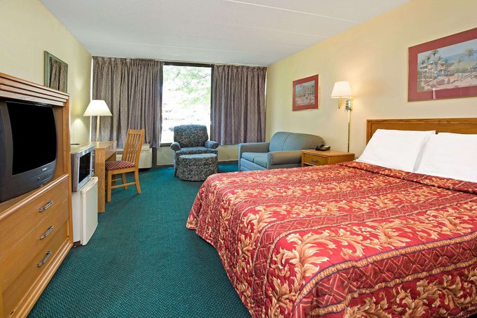 Imagen de la habitación del Hotel Days Inn By Wyndham Sharonville. Foto 4