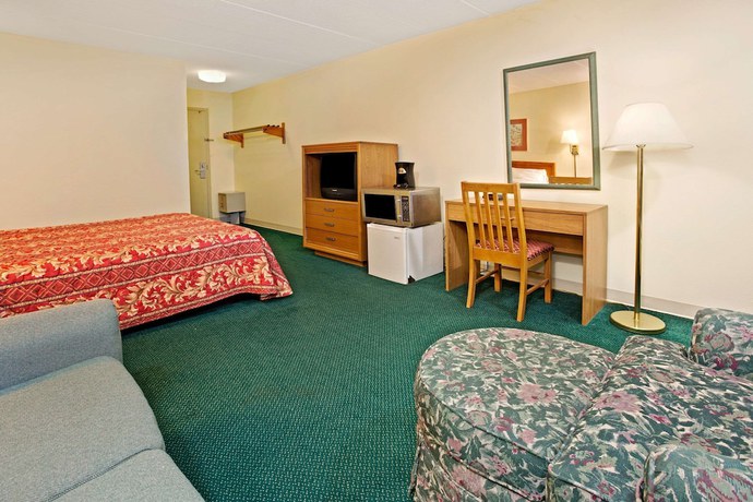 Imagen de la habitación del Hotel Days Inn By Wyndham Sharonville. Foto 14