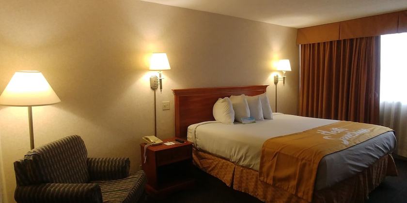 Imagen de la habitación del Hotel Days Inn By Wyndham Sidney Oh. Foto 9