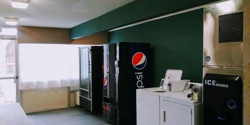 Imagen de los interiores del Hotel Days Inn By Wyndham Sidney Oh. Foto 12