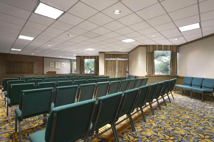 Imagen de los interiores del Hotel Days Inn By Wyndham Sidney Oh. Foto 15