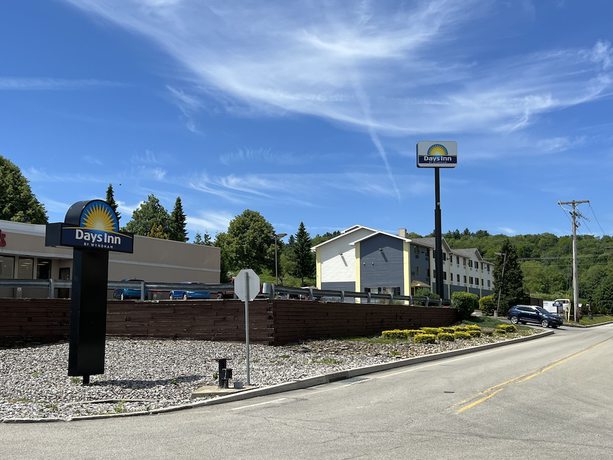 Imagen general del Hotel Days Inn By Wyndham Somerset Pa I-70 I-76. Foto 1
