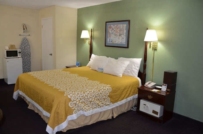Imagen de la habitación del Hotel Days Inn By Wyndham Southern Hills/oru. Foto 3