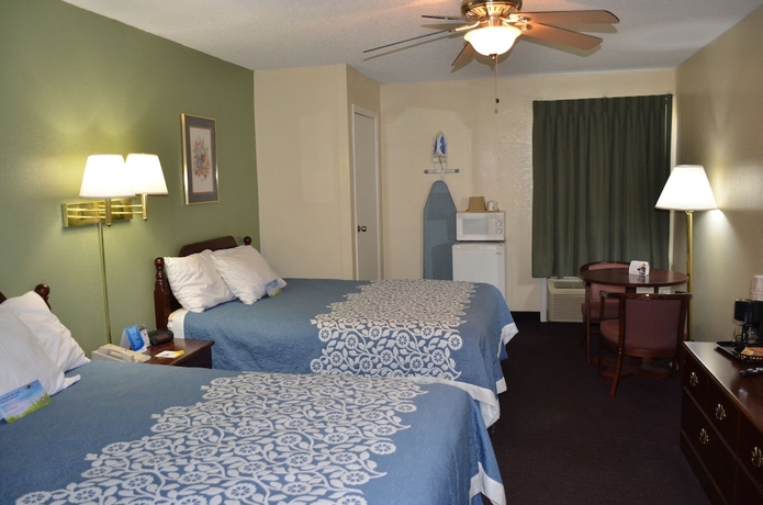Imagen de la habitación del Hotel Days Inn By Wyndham Southern Hills/oru. Foto 6
