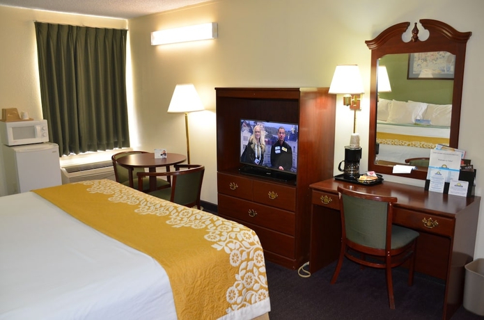 Imagen de la habitación del Hotel Days Inn By Wyndham Southern Hills/oru. Foto 10