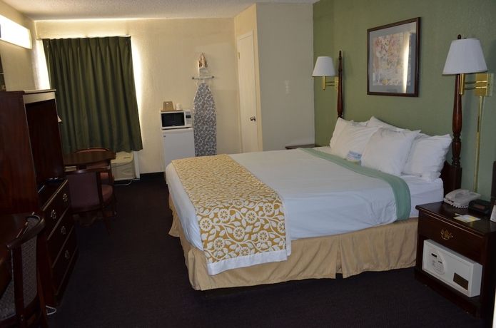 Imagen de la habitación del Hotel Days Inn By Wyndham Southern Hills/oru. Foto 11
