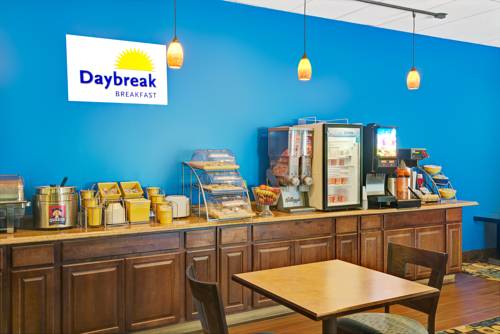 Imagen del bar/restaurante del Hotel Days Inn By Wyndham Southington. Foto 5