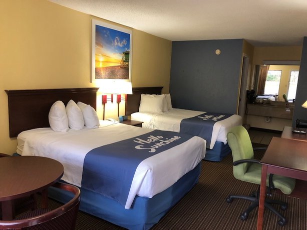 Imagen de la habitación del Hotel Days Inn By Wyndham Spartanburg Waccamaw. Foto 3