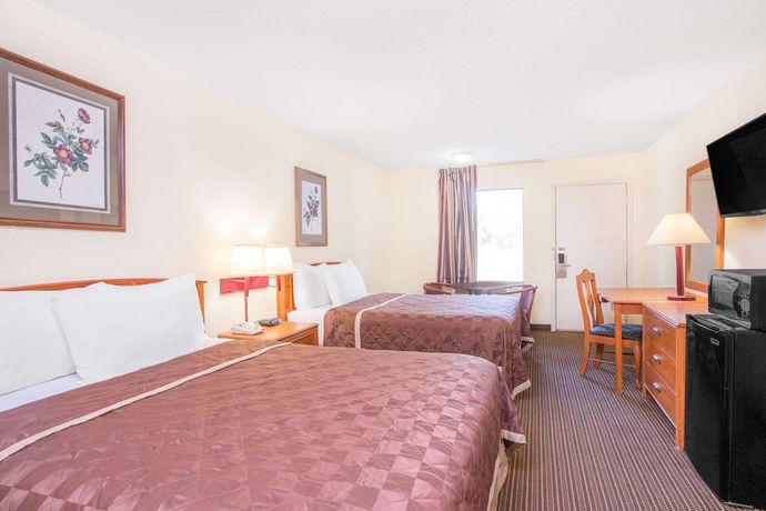 Imagen de la habitación del Hotel Days Inn By Wyndham Spartanburg Waccamaw. Foto 14
