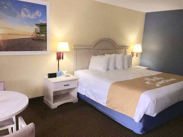 Imagen de la habitación del Hotel Days Inn By Wyndham Spartanburg Waccamaw. Foto 18