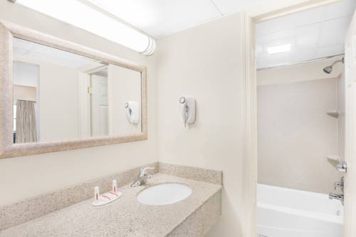 Imagen de la habitación del Hotel Days Inn By Wyndham Springfield/phil.intl Airport. Foto 3