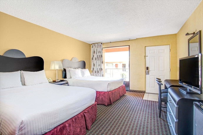 Imagen de la habitación del Hotel Days Inn By Wyndham St. Petersburg Central. Foto 10