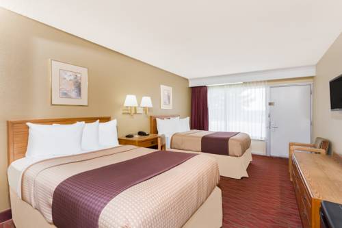 Imagen de la habitación del Hotel Days Inn By Wyndham Staunton. Foto 10