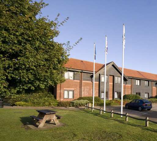 Imagen de los exteriores del Hotel Days Inn By Wyndham Stevenage North. Foto 16