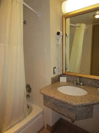 Imagen de la habitación del Hotel Days Inn By Wyndham Stockton. Foto 11