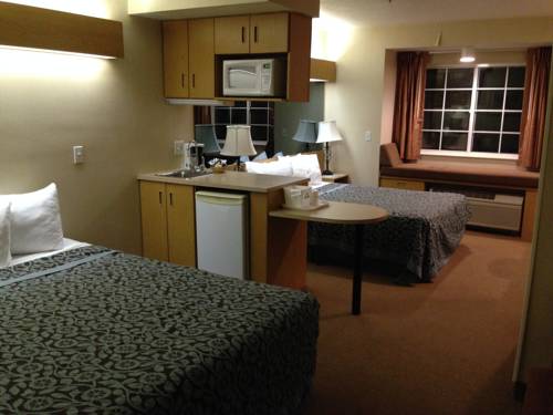 Imagen de la habitación del Hotel Days Inn By Wyndham Sturbridge. Foto 3