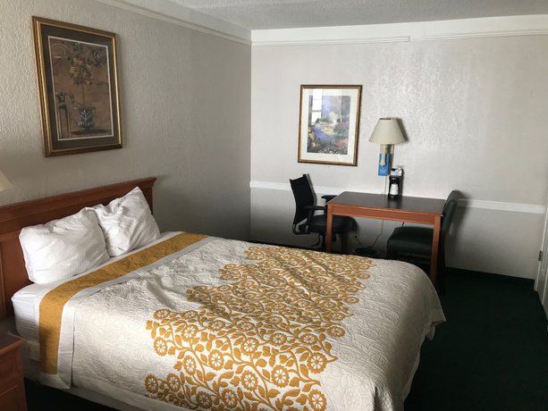 Imagen de la habitación del Hotel Days Inn By Wyndham Sulphur West. Foto 4