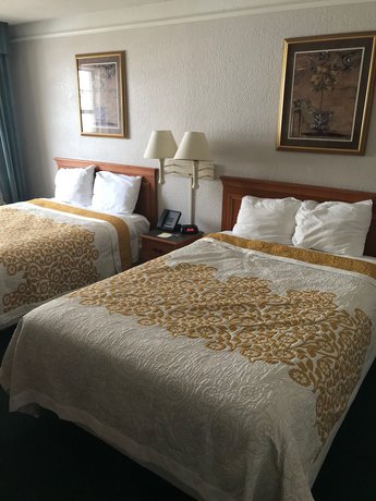 Imagen de la habitación del Hotel Days Inn By Wyndham Sulphur West. Foto 7