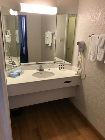 Imagen de la habitación del Hotel Days Inn By Wyndham Sulphur West. Foto 13