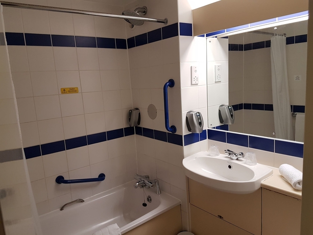 Imagen de la habitación del Hotel Days Inn By Wyndham Sutton Scotney North. Foto 13