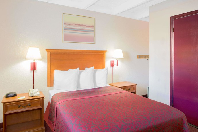 Imagen de la habitación del Hotel Days Inn By Wyndham Tallahassee University Center. Foto 4