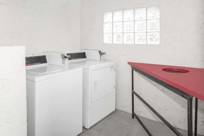 Imagen de los interiores del Hotel Days Inn By Wyndham Tallahassee University Center. Foto 16